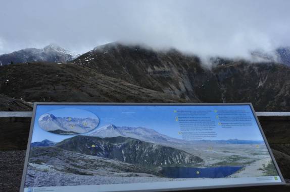 O vulcão Santa Helena, no estado de Washington, oeste dos Estados Unidos